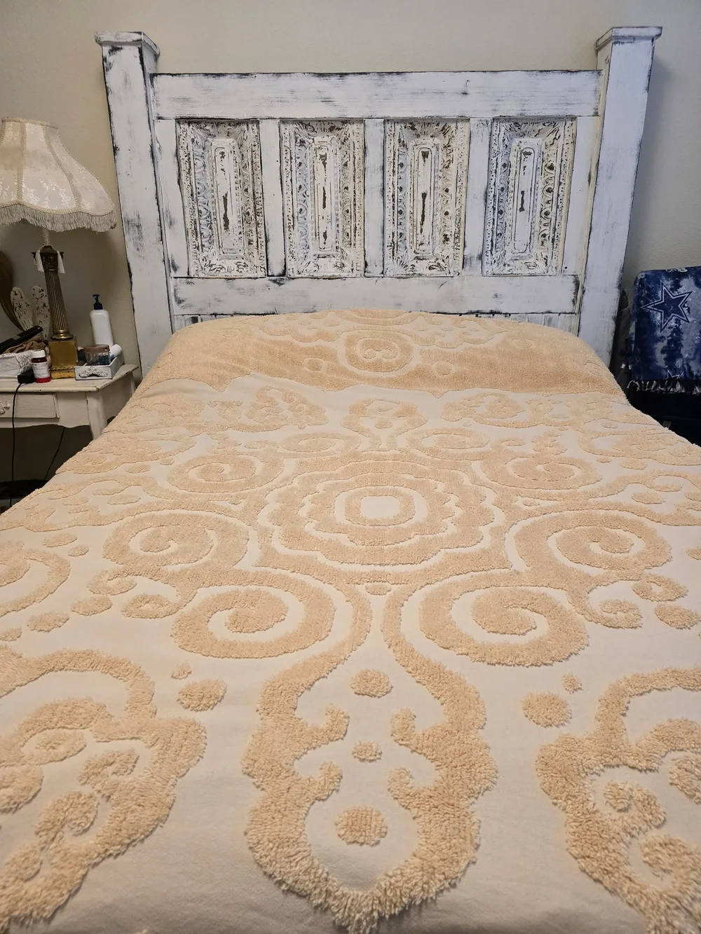 Lamont Limited, Cream Tufted Vintage Chenille Bedspread